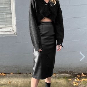 Oak + fort vegan leather midi skirt size S